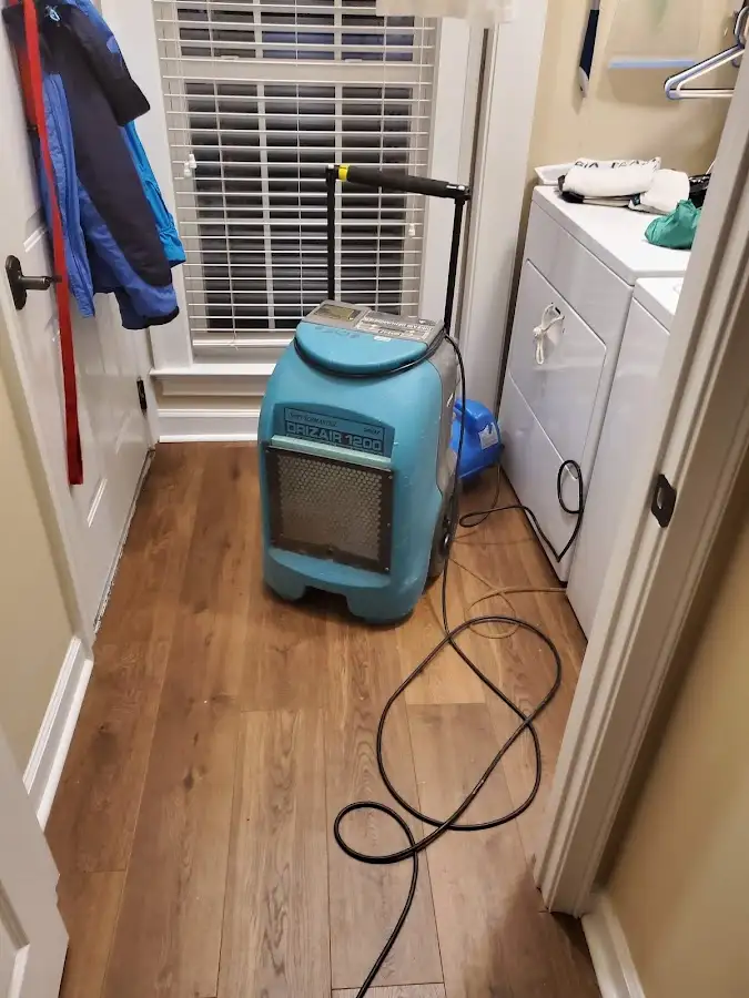 Commercial dehumidifier deployed for Crawl Space Restoration in Parma
